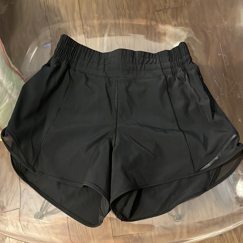 Black Lululemon Shorts Size 4 HR